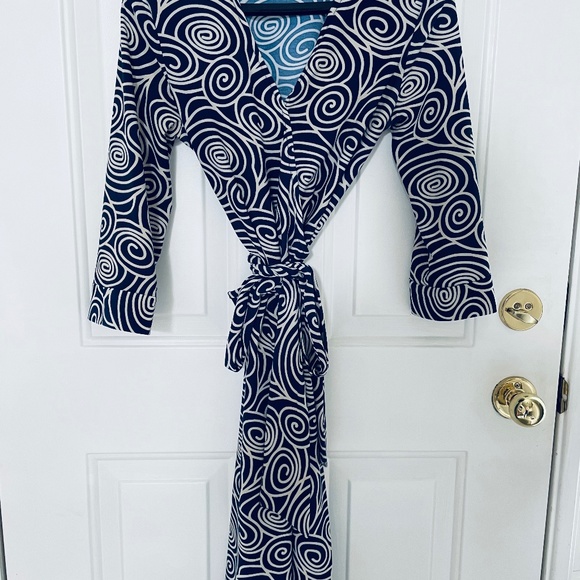 Blue and Cream wrap dress size medium.  Would fit someone 8-12. - Picture 1 of 5